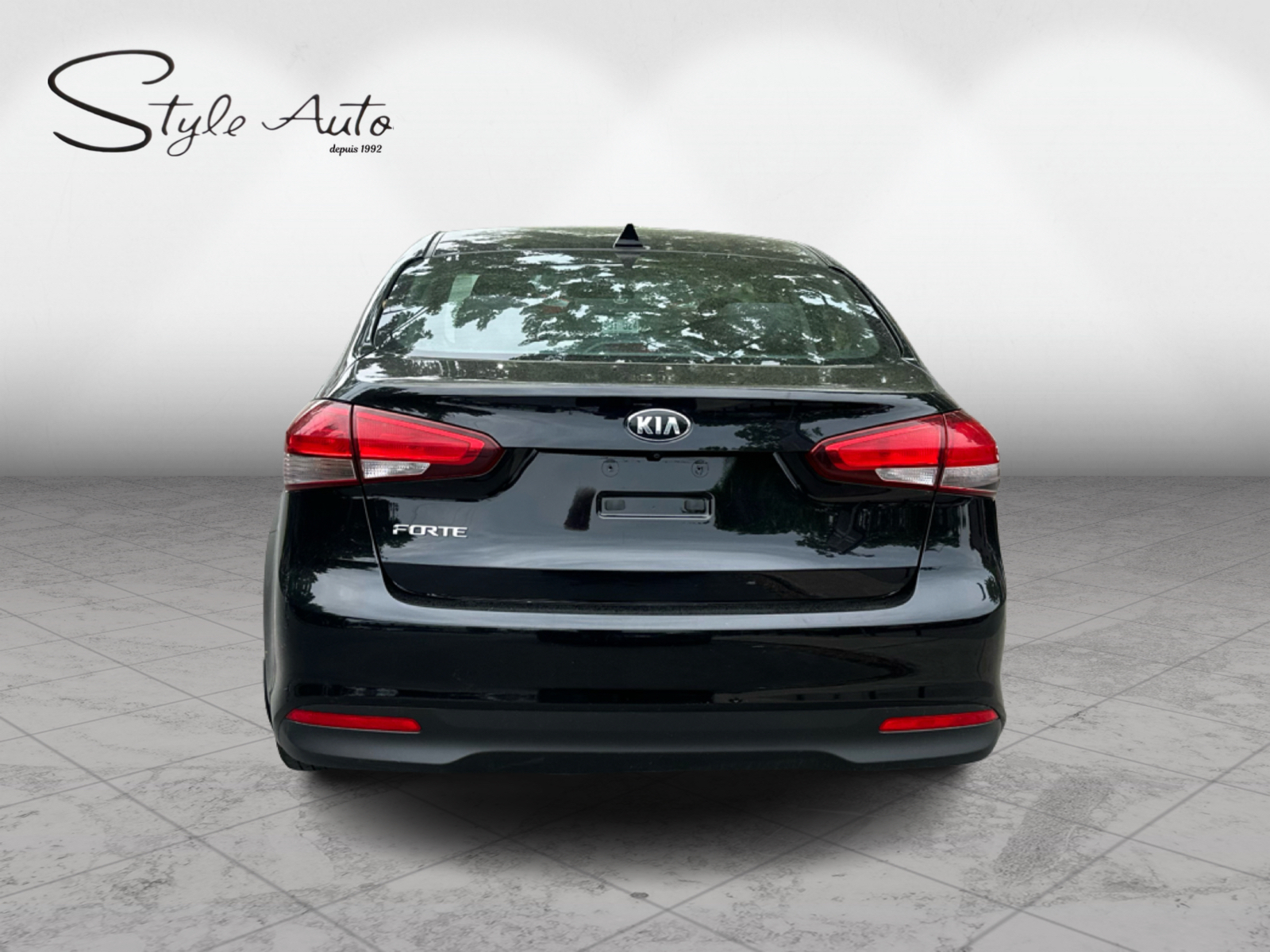 2018 Kia Forte - Image 4