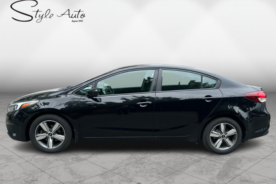 2018 Kia Forte - Image 2