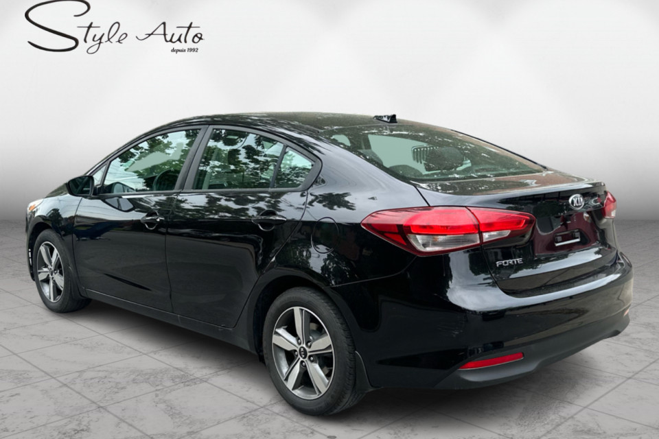 2018 Kia Forte - Image 3