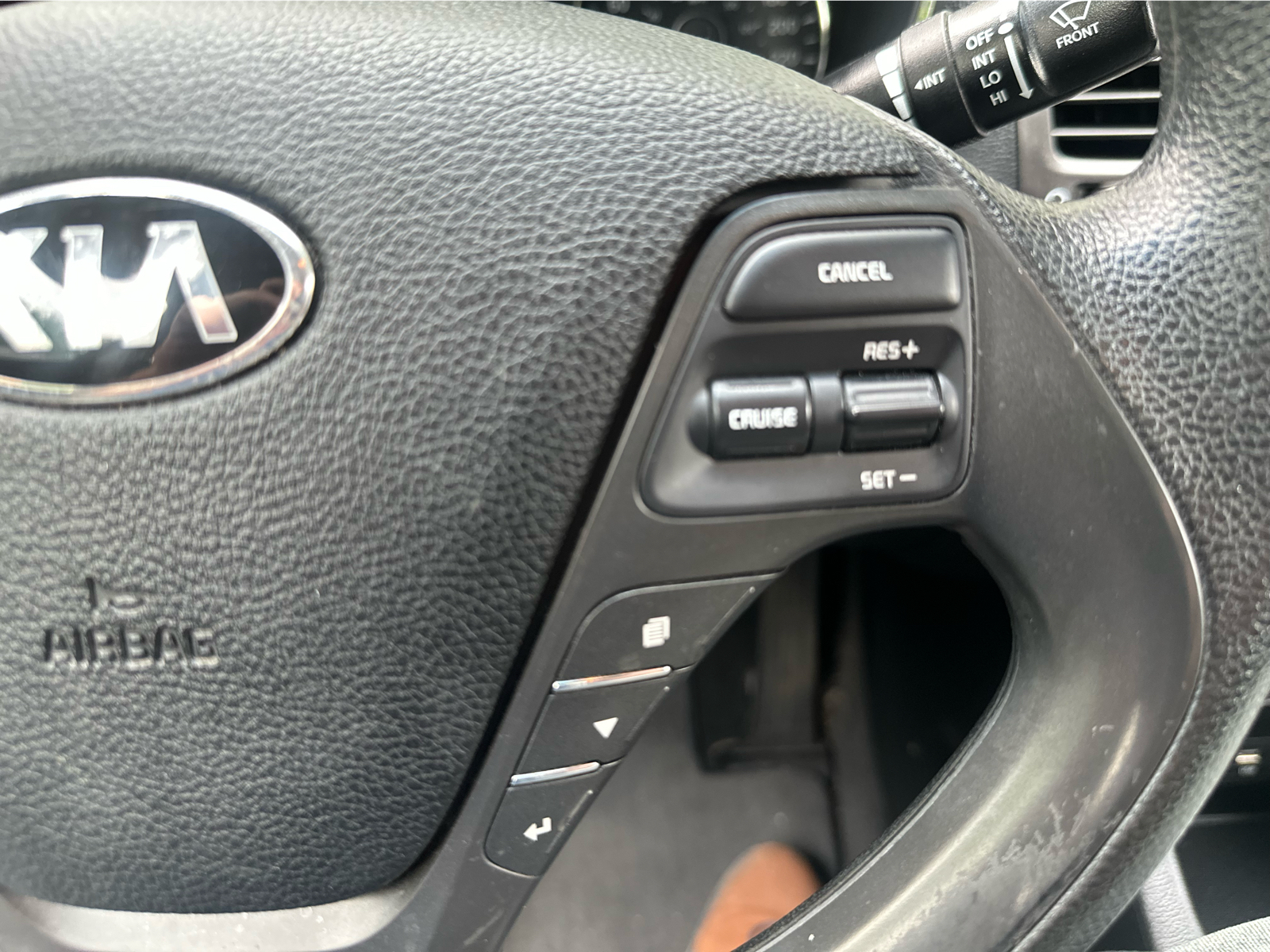 2018 Kia Forte - Image 16