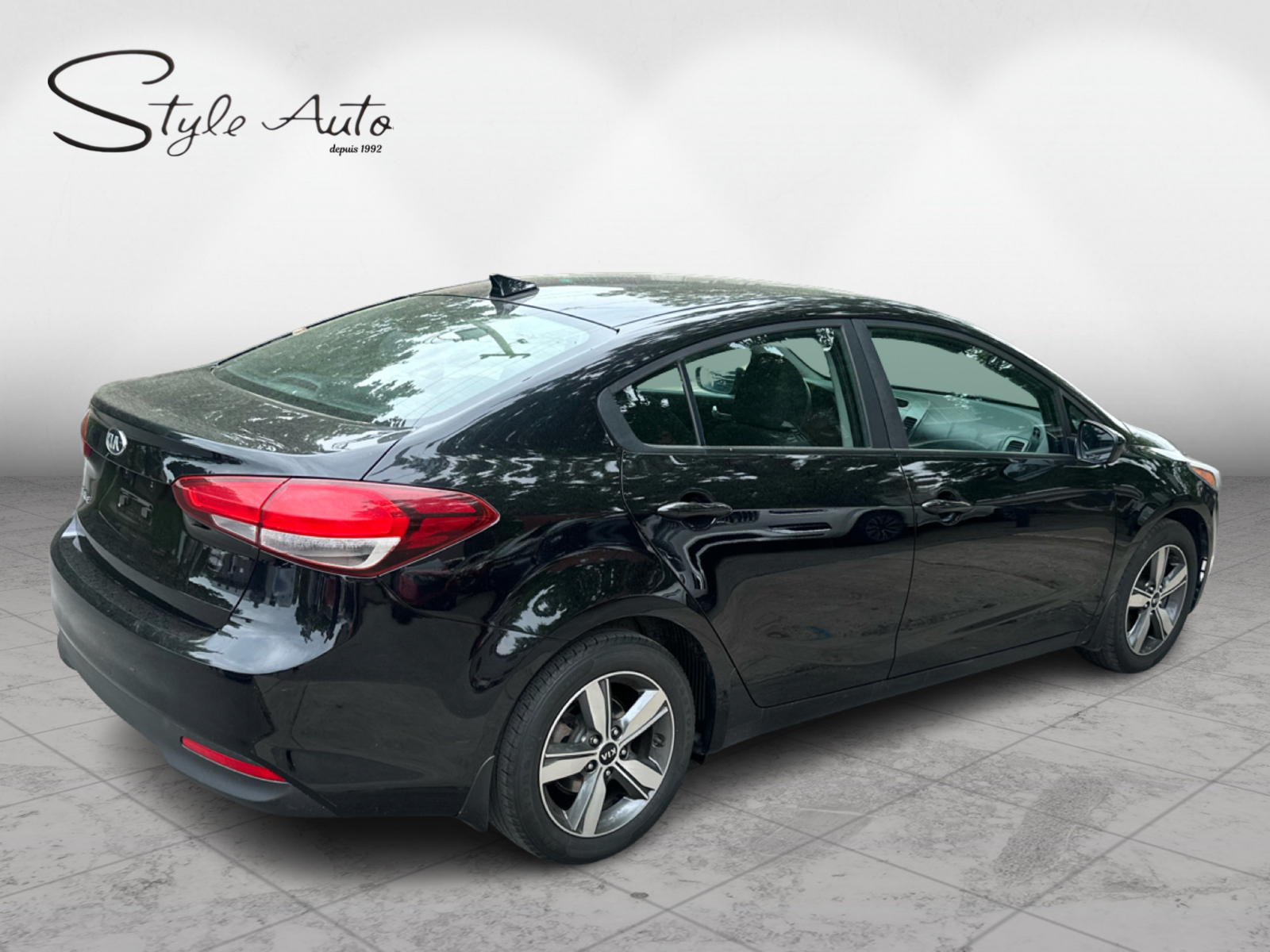 2018 Kia Forte - Image 25