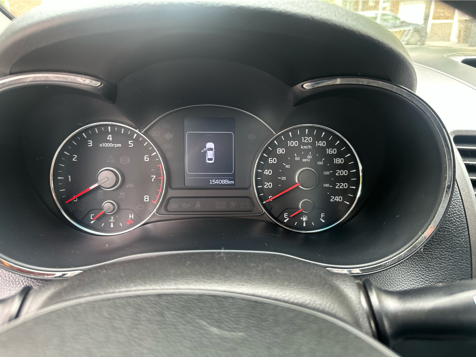 2018 Kia Forte - Image 29