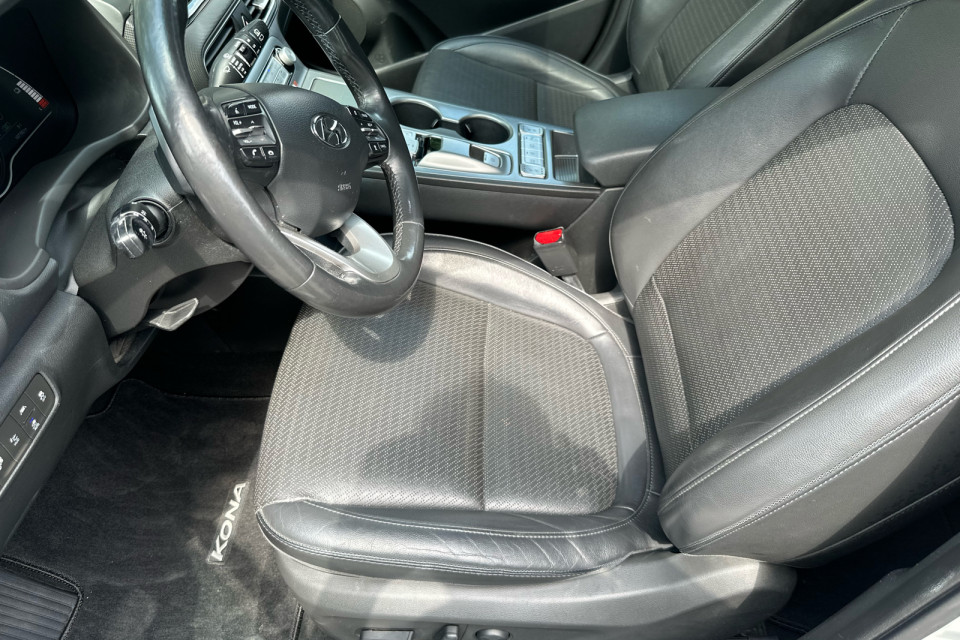 2019 Hyundai Kona Electric - Image 13