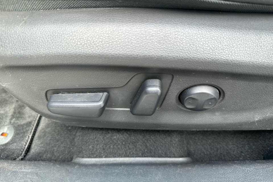 2019 Hyundai Kona Electric - Image 22