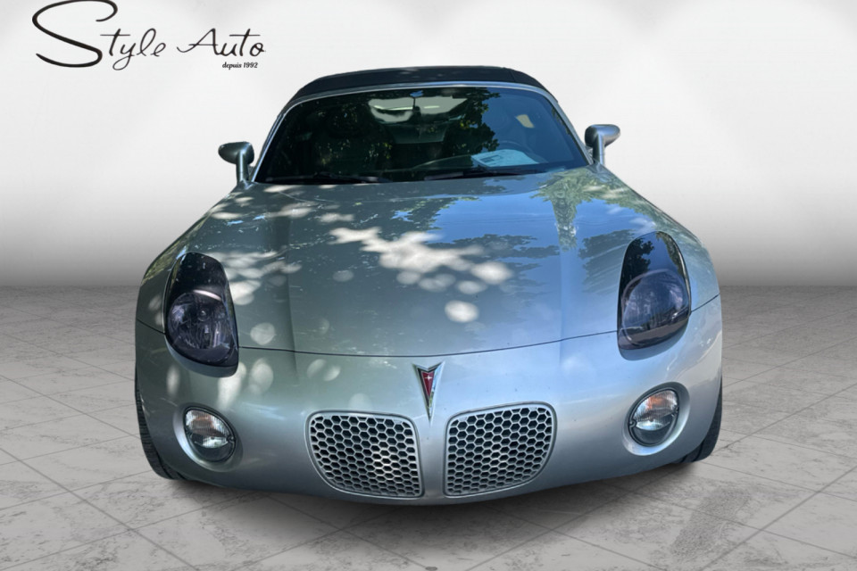 2007 Pontiac Solstice - Image 2