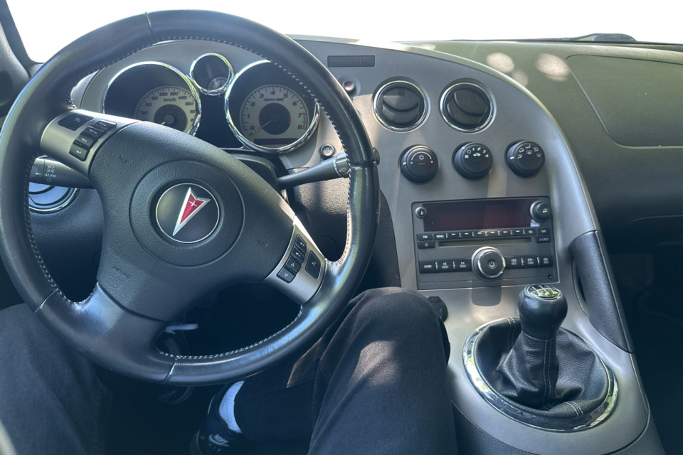 2007 Pontiac Solstice - Image 10