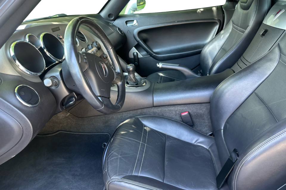 2007 Pontiac Solstice - Image 11