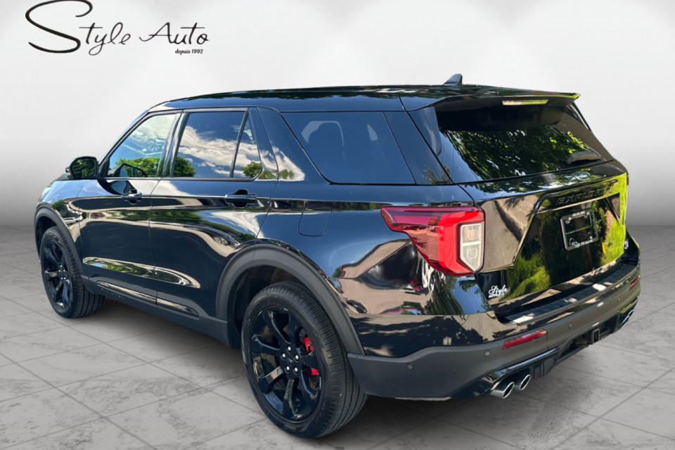 2022 Ford Explorer - Image 4
