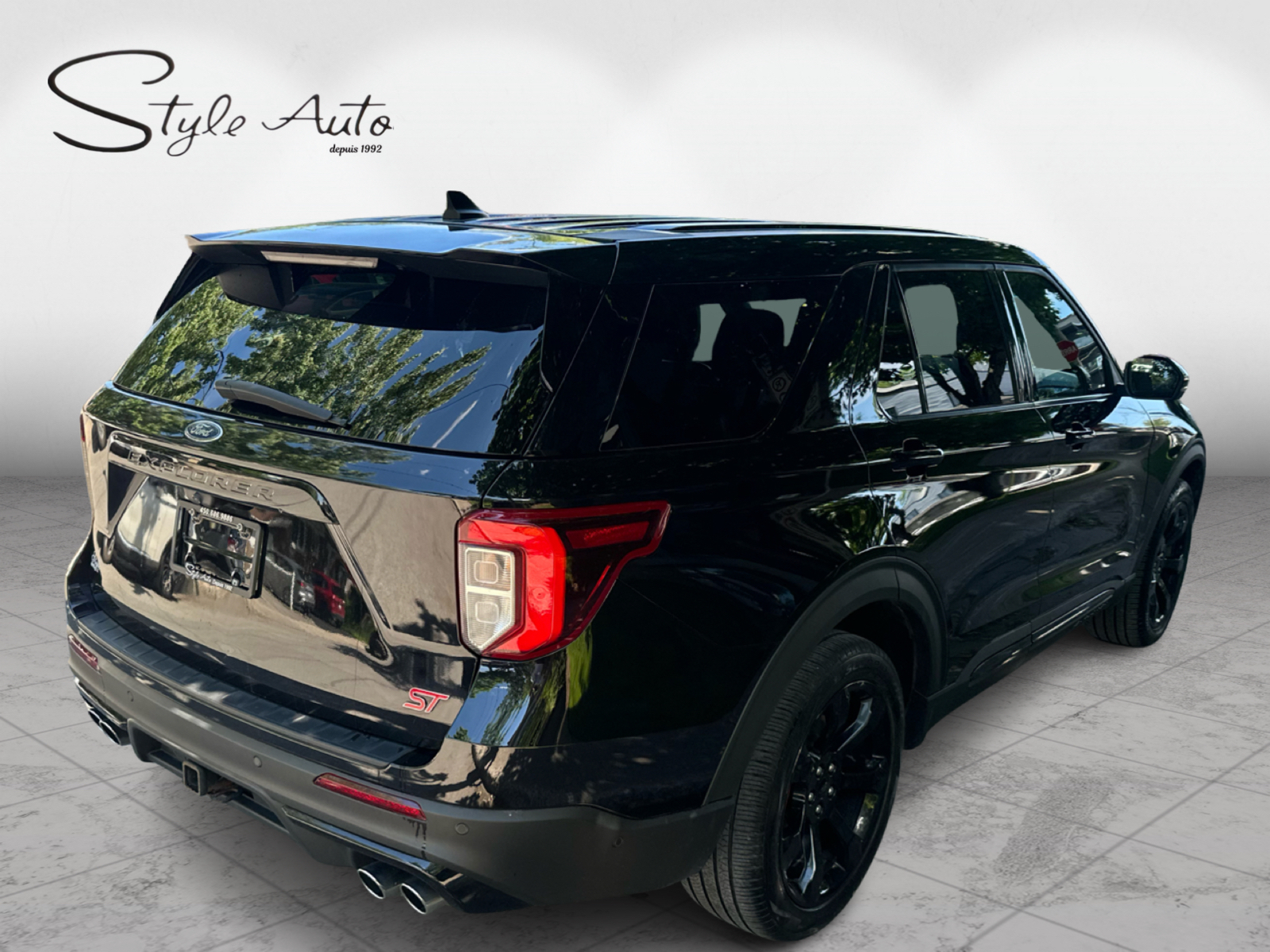 2022 Ford Explorer - Image 6