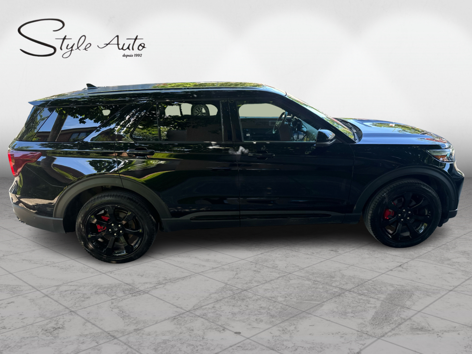 2022 Ford Explorer - Image 7