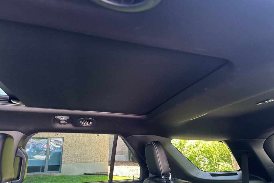 2022 Ford Explorer - Image 19