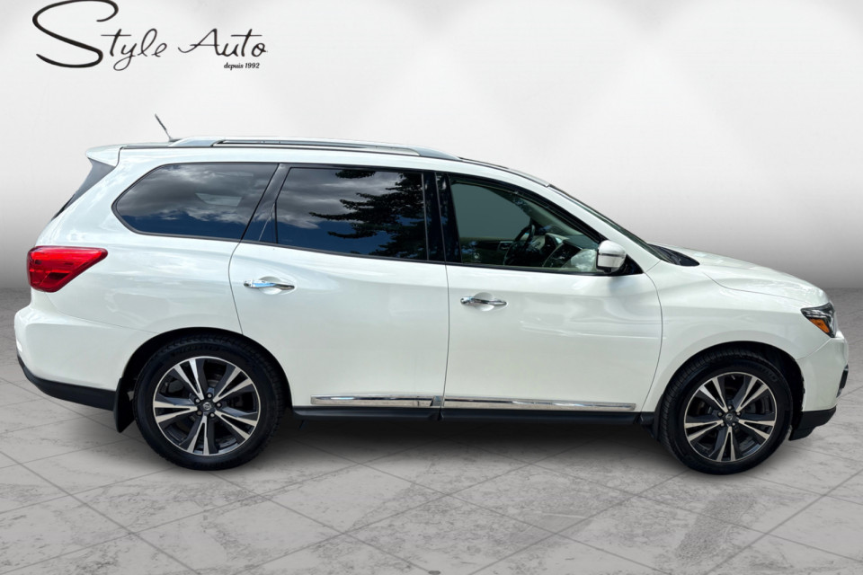2017 Nissan Pathfinder - Image 4