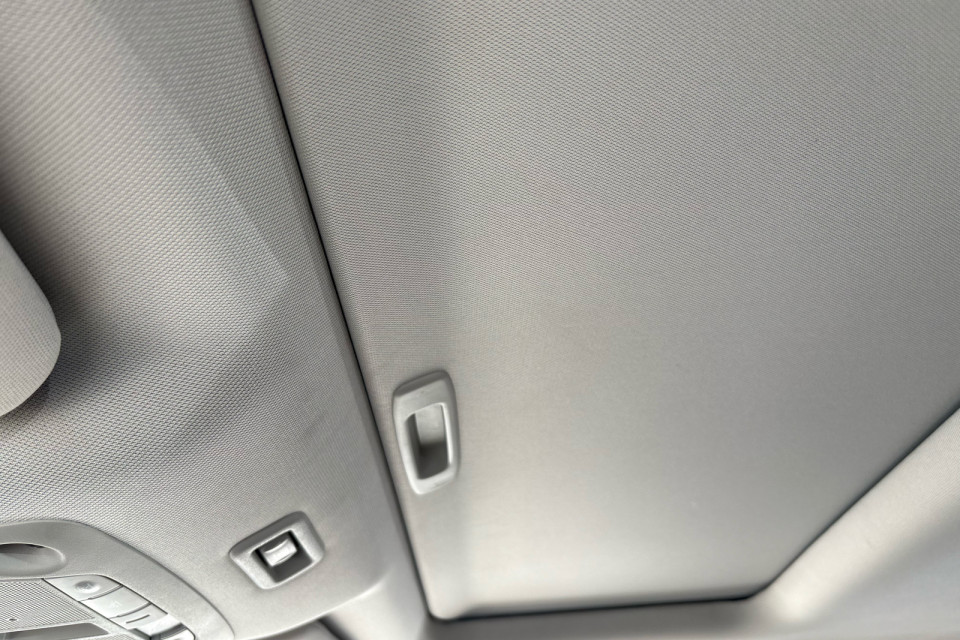 2017 Nissan Pathfinder - Image 26