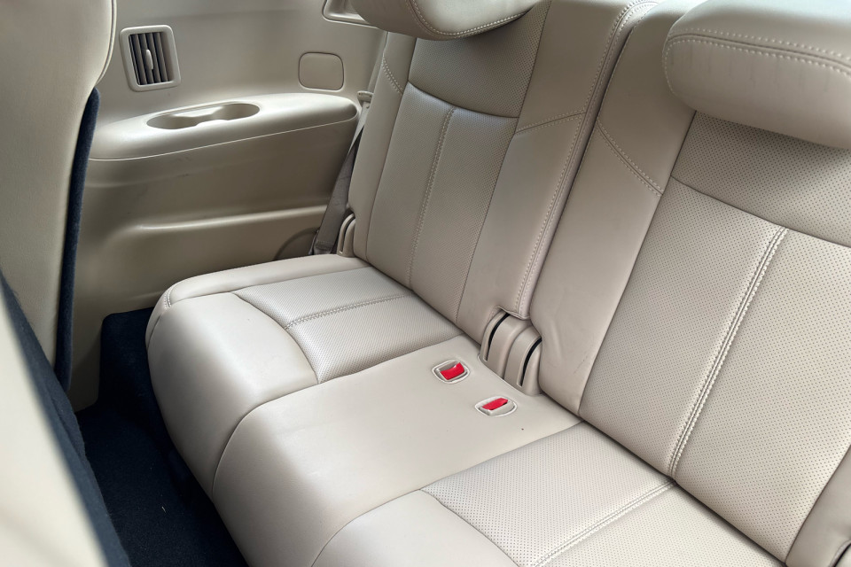 2017 Nissan Pathfinder - Image 19