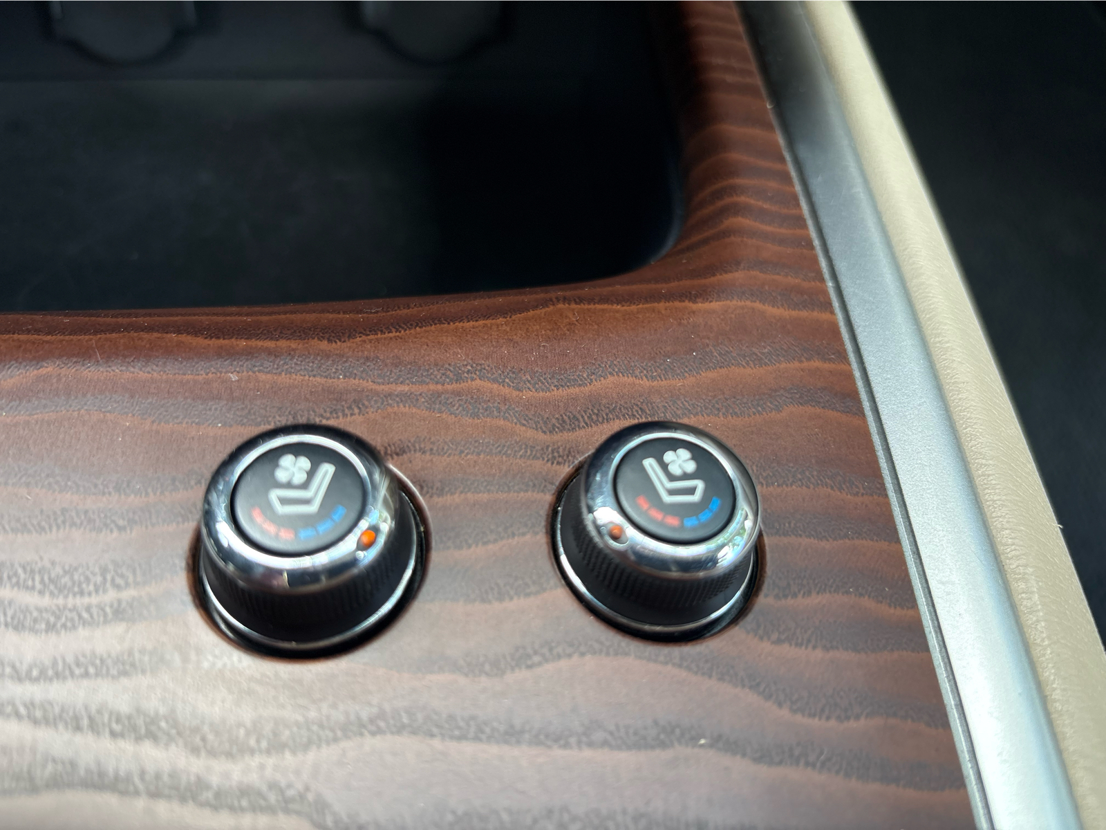 2017 Nissan Pathfinder - Image 14