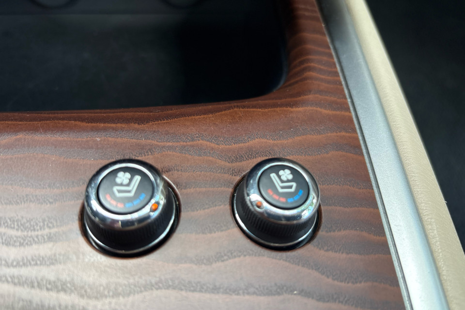 2017 Nissan Pathfinder - Image 14