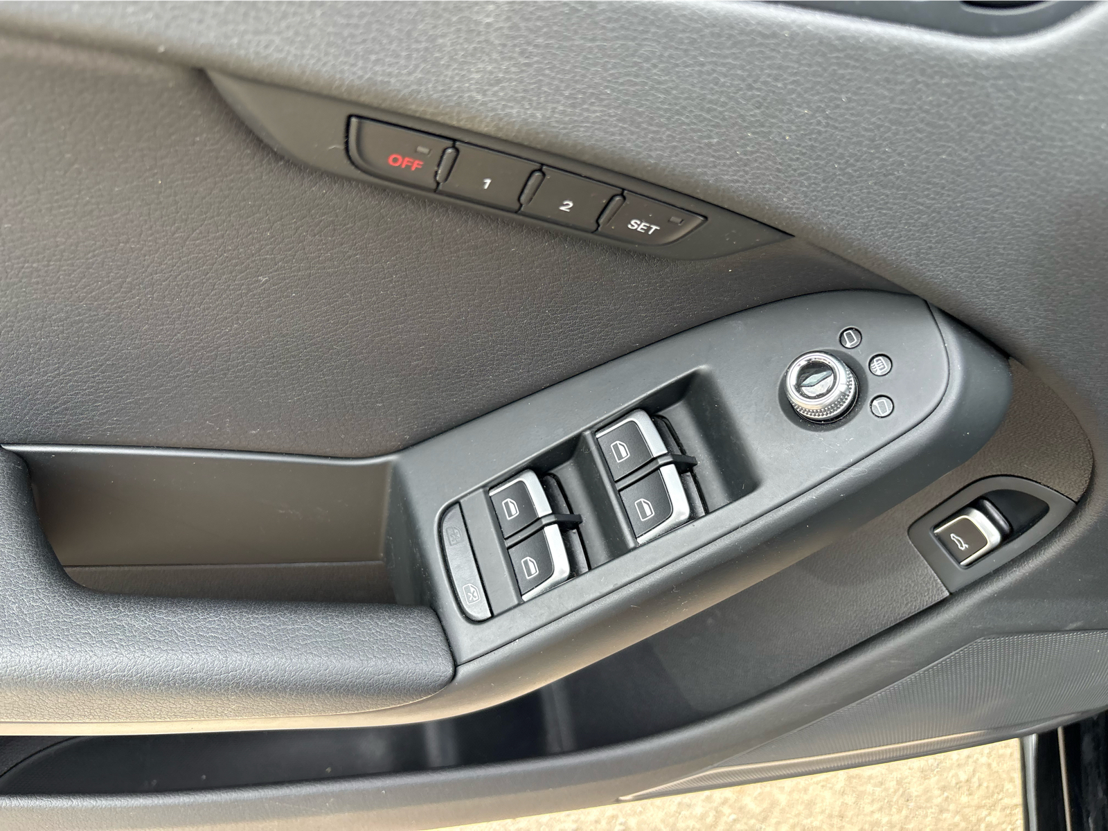2015 Audi A4 - Image 10