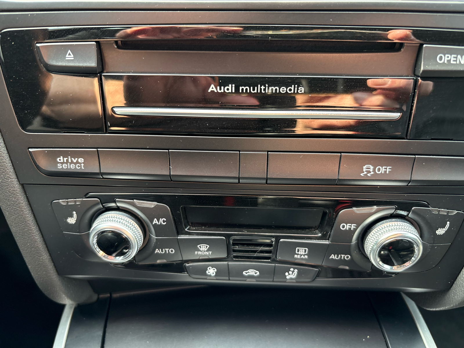 2015 Audi A4 - Image 15