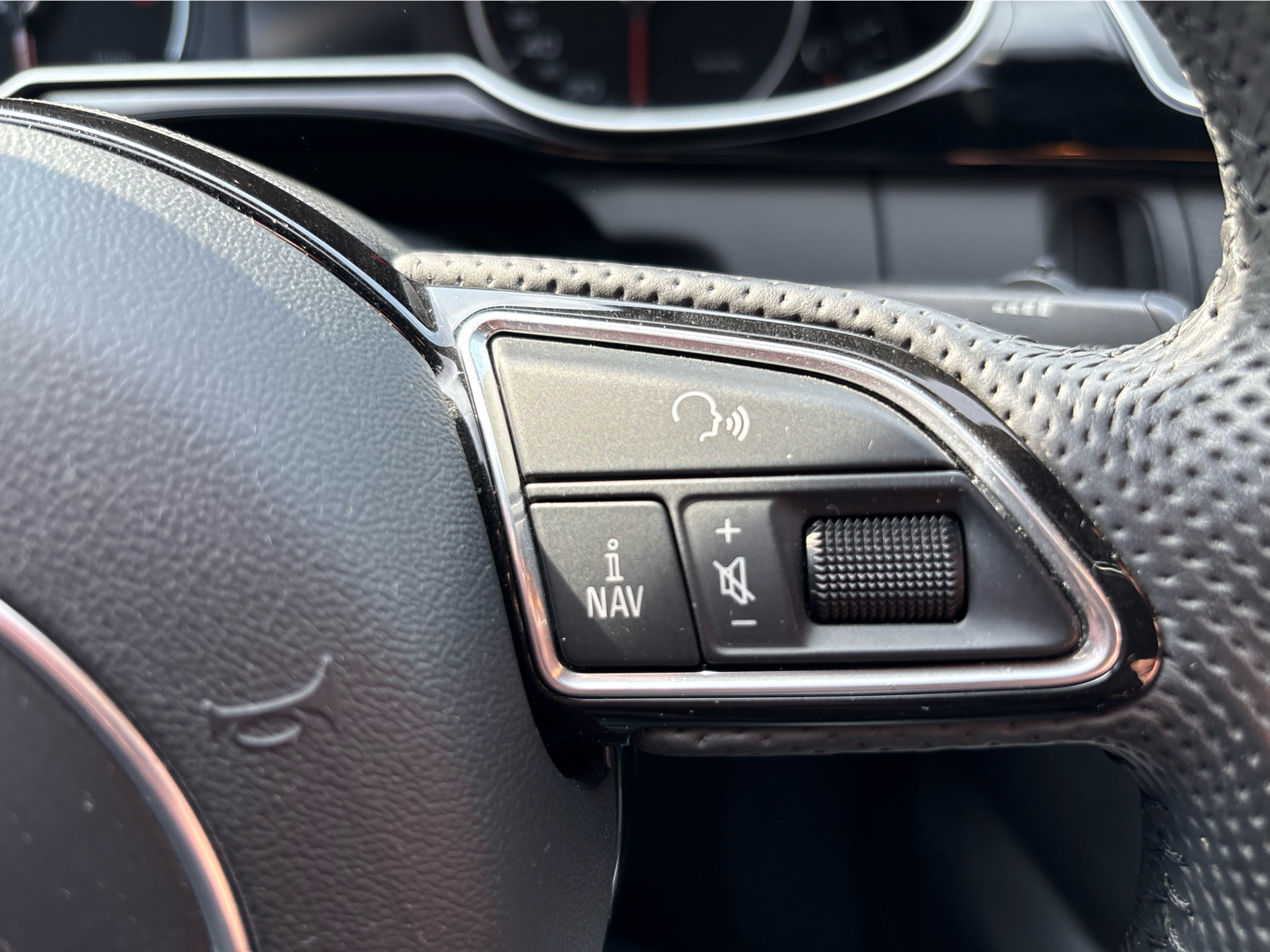 2015 Audi A4 - Image 19
