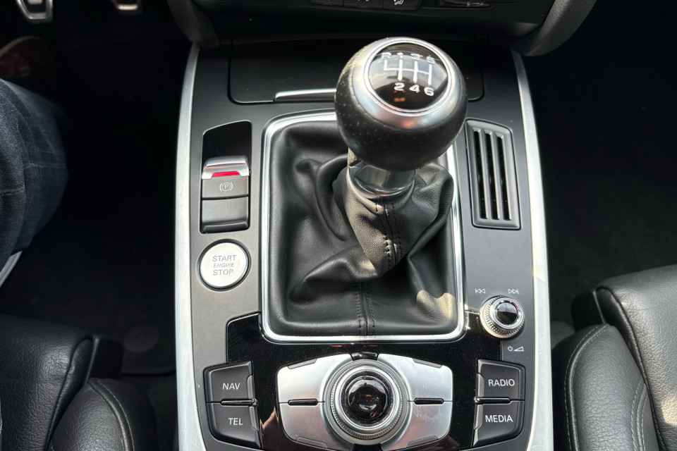 2015 Audi A4 - Image 16