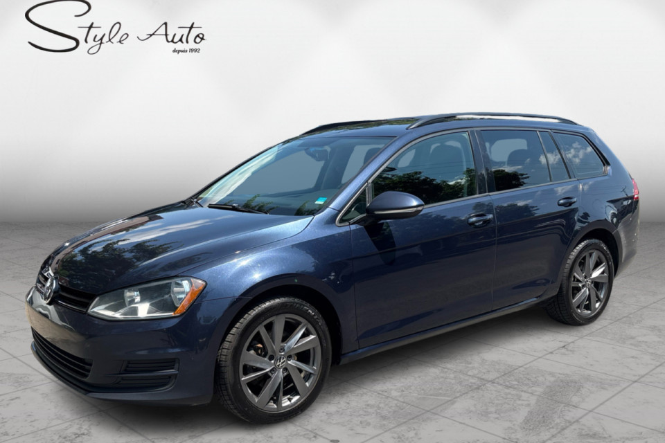 2016 Volkswagen Golf Sportwagon - Image 1