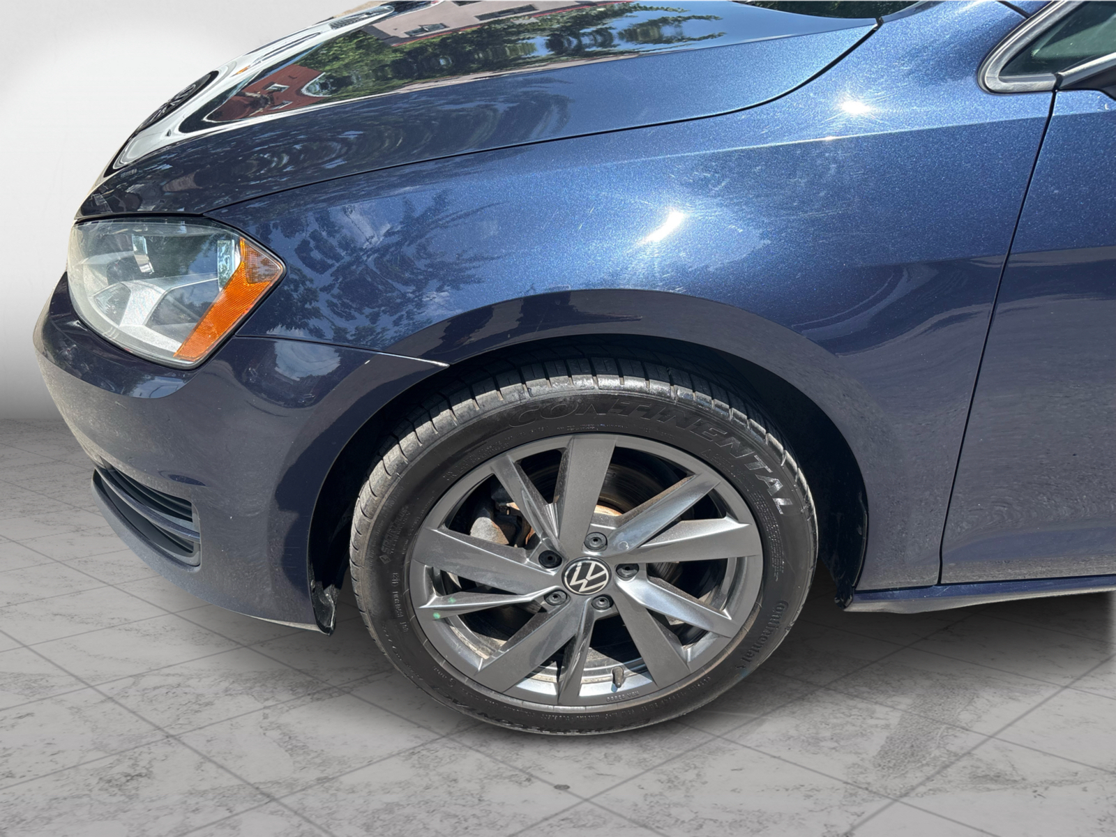 2016 Volkswagen Golf Sportwagon - Image 9