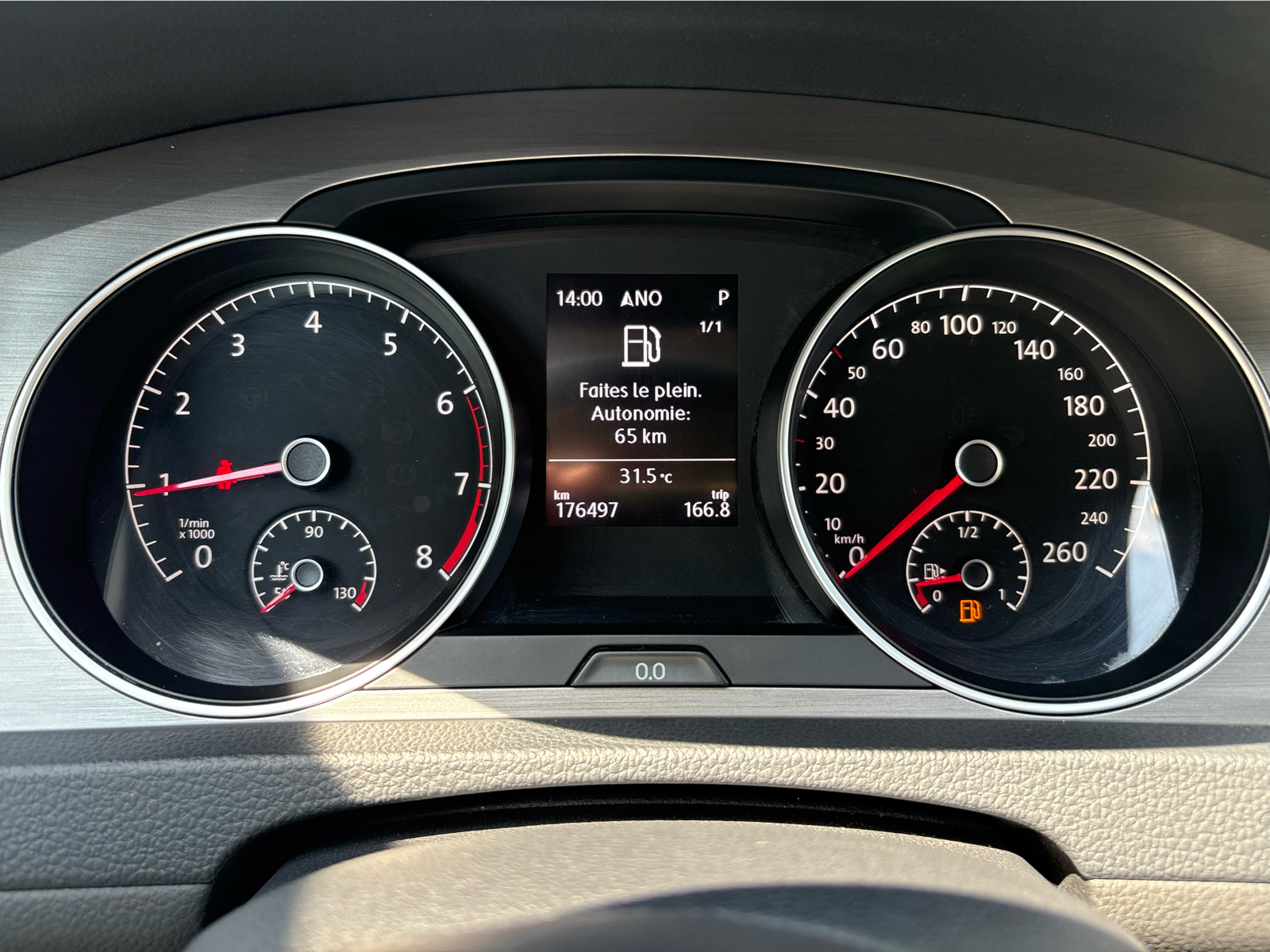 2016 Volkswagen Golf Sportwagon - Image 15