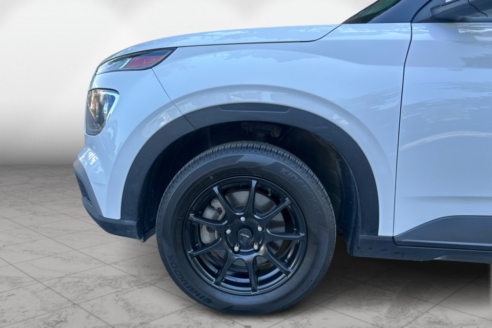 2021 Hyundai Venue - Image 10