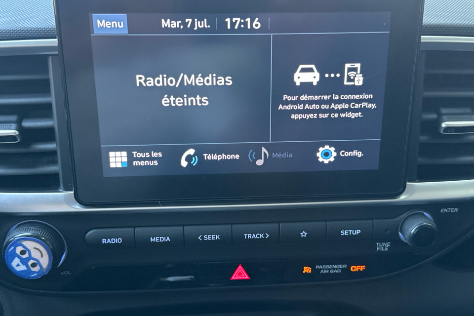 2021 Hyundai Venue - Image 15