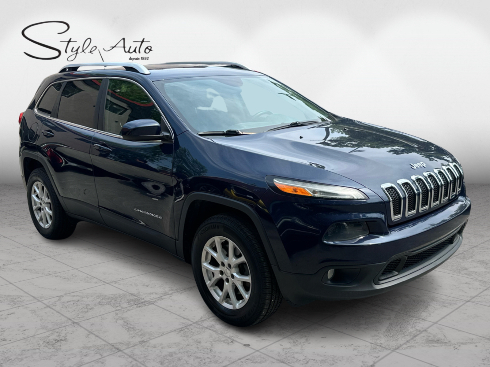2015 Jeep Cherokee - Image 8