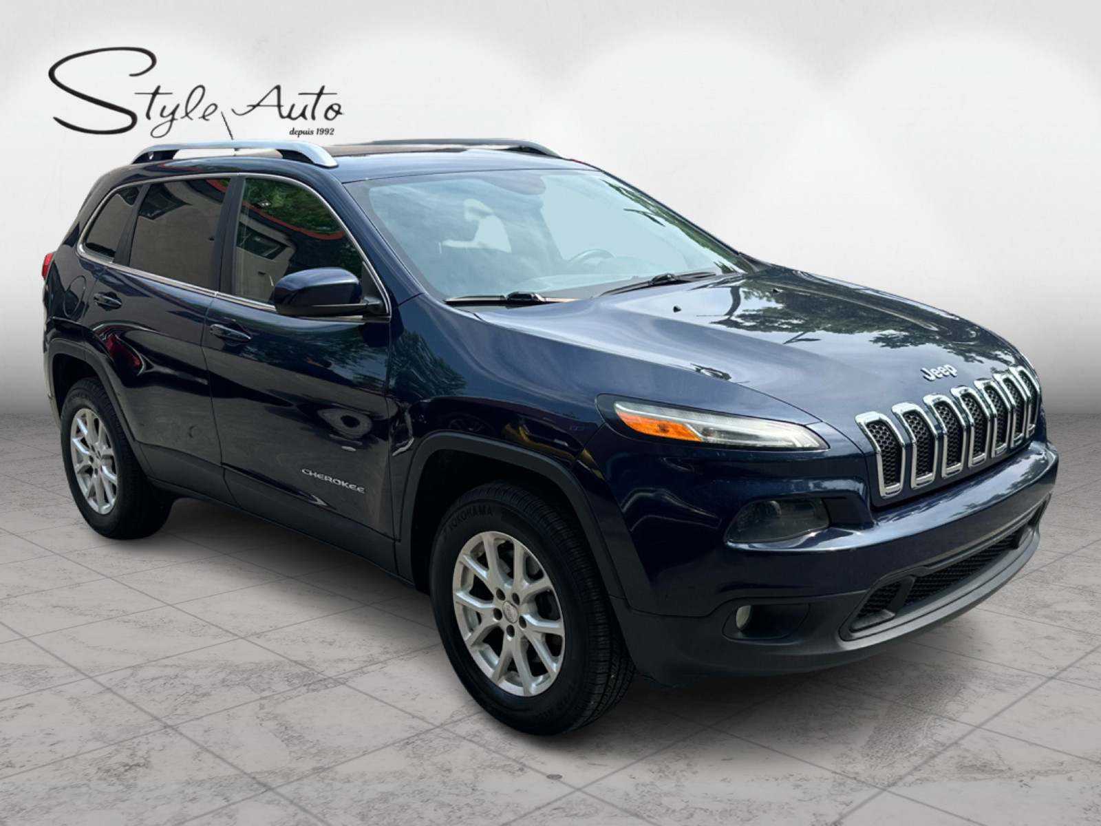 2015 Jeep Cherokee - Image 8