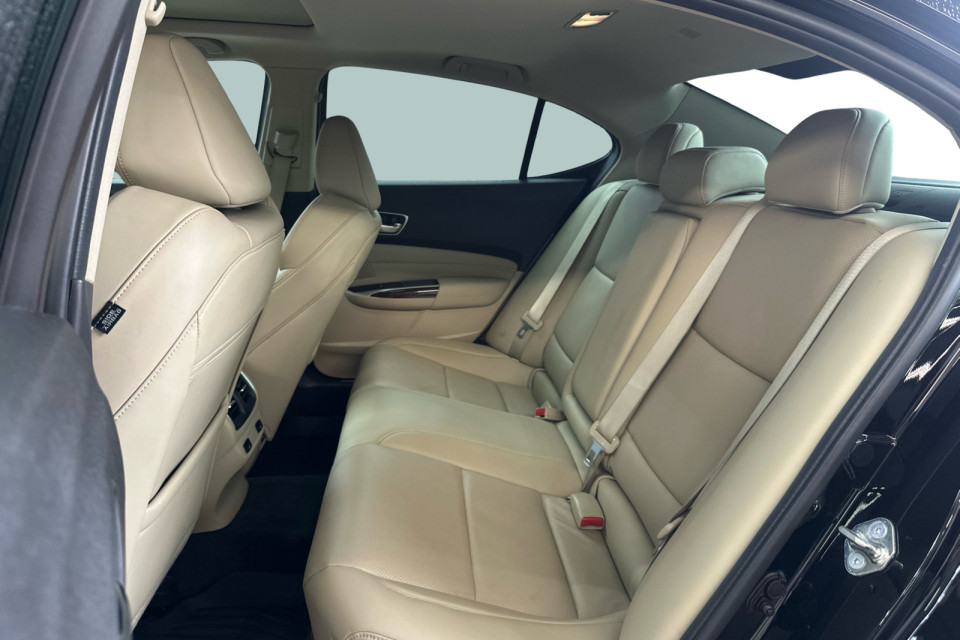 2018 Acura TLX - Image 13