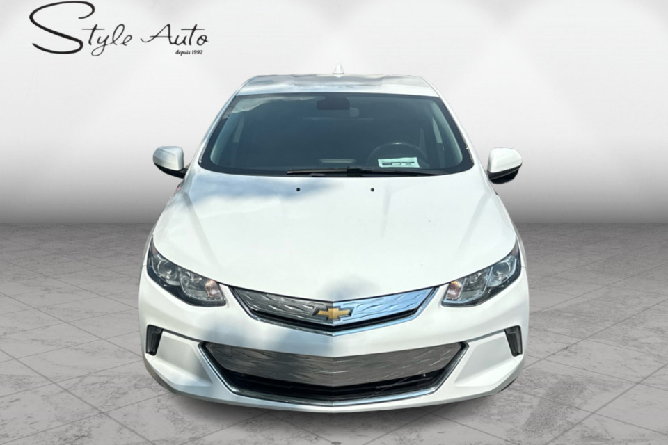 2018 Chevrolet Volt - Image 2