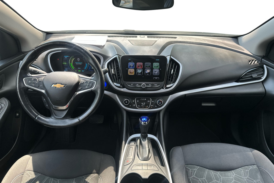 2018 Chevrolet Volt - Image 10