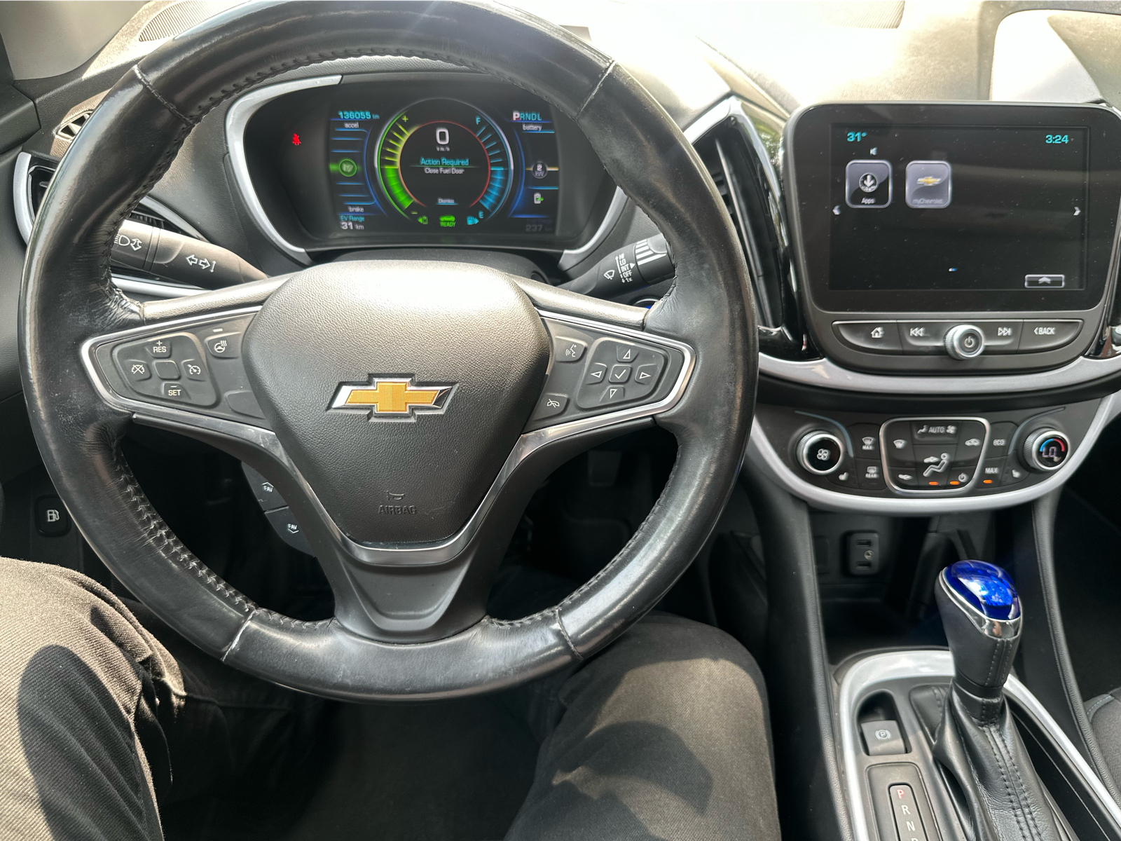 2018 Chevrolet Volt - Image 13