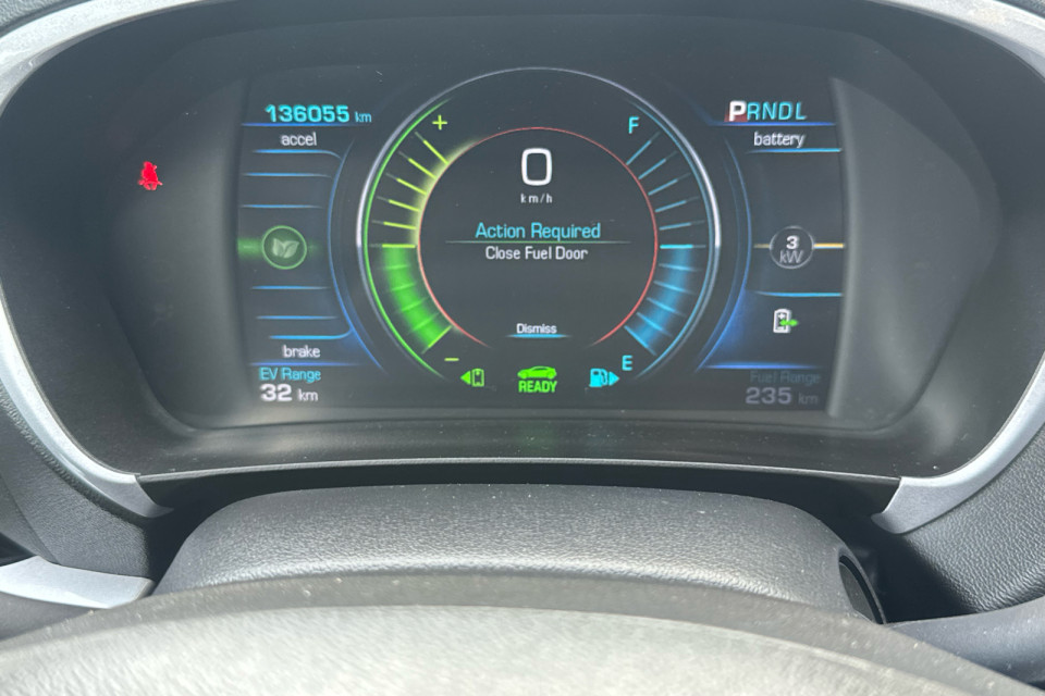 2018 Chevrolet Volt - Image 14