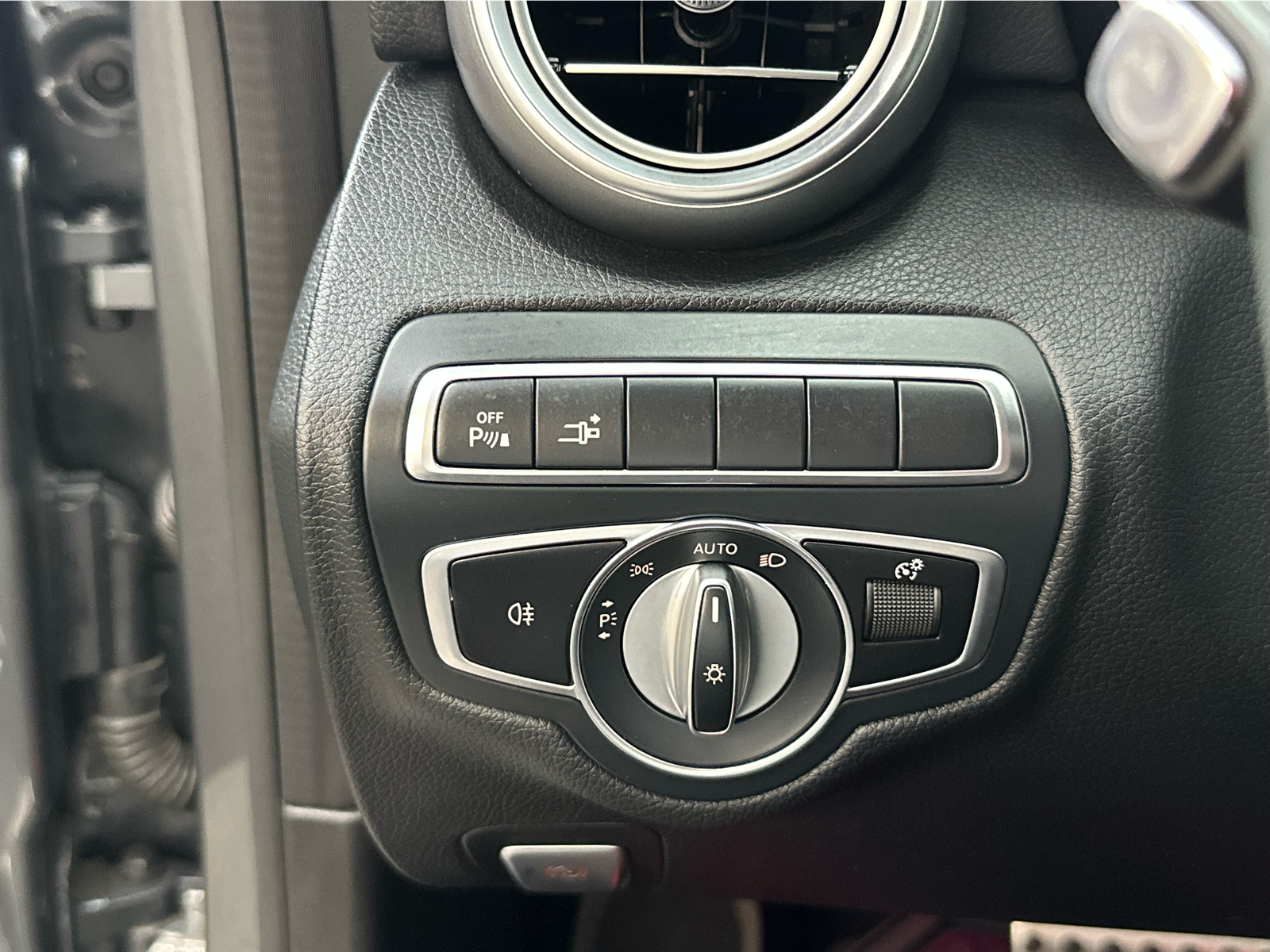 2021 Mercedes-Benz C-Class - Image 18