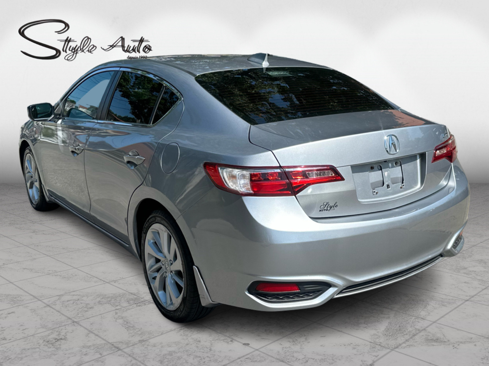 2017 Acura ILX - Image 4