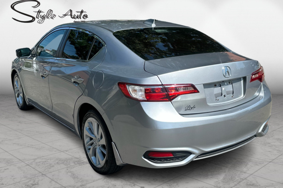 2017 Acura ILX - Image 4