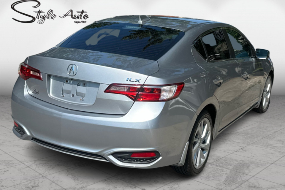 2017 Acura ILX - Image 6