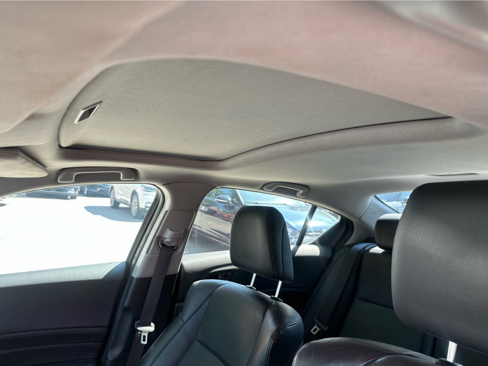 2017 Acura ILX - Image 19
