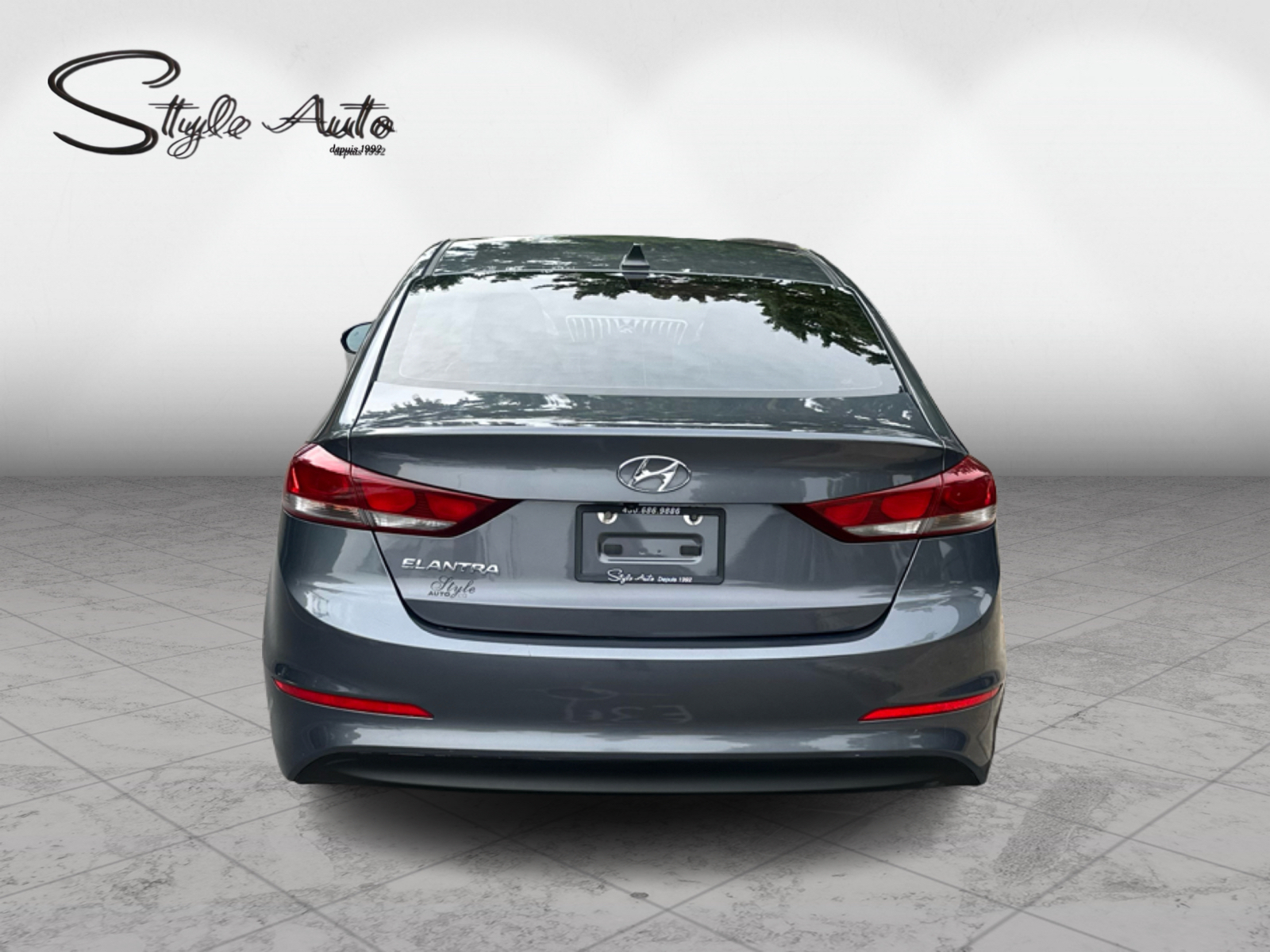 2018 Hyundai Elantra - Image 5