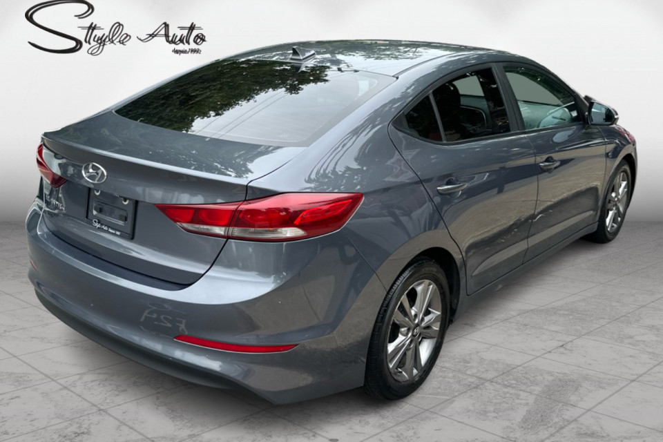 2018 Hyundai Elantra - Image 6
