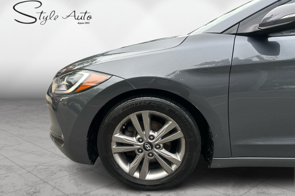2018 Hyundai Elantra - Image 9