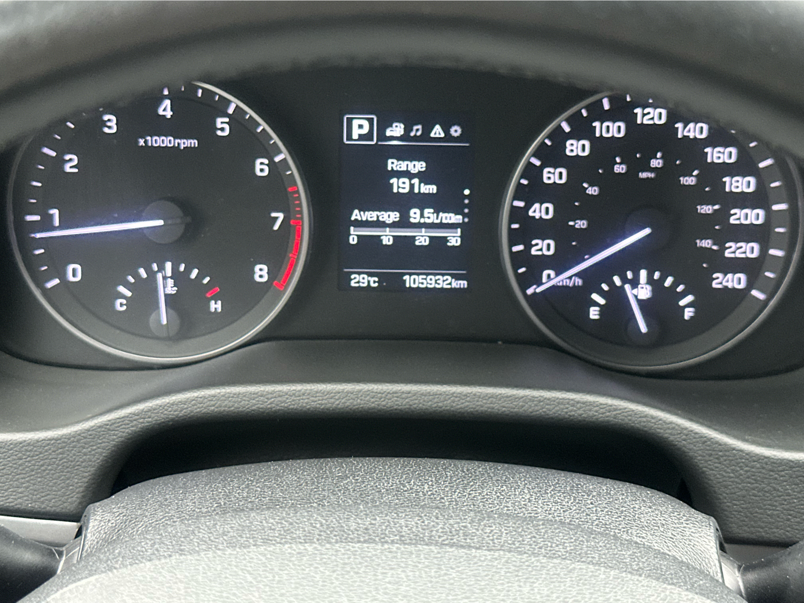 2018 Hyundai Elantra - Image 15