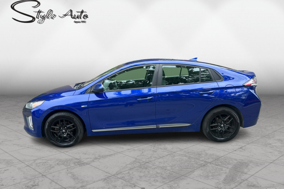 2020 Hyundai Ioniq Electric - Image 3