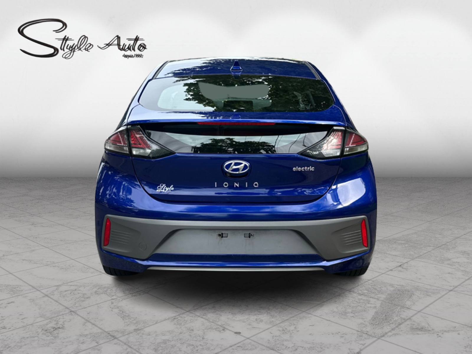 2020 Hyundai Ioniq Electric - Image 5