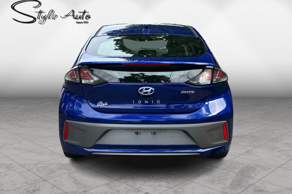 2020 Hyundai Ioniq Electric - Image 5