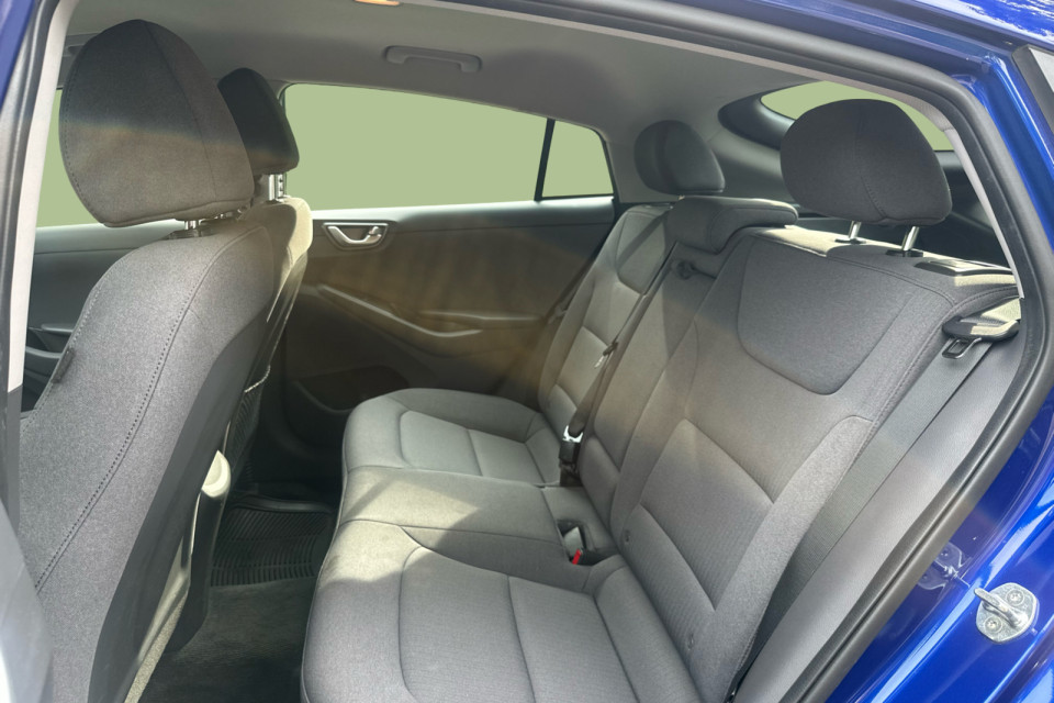 2020 Hyundai Ioniq Electric - Image 12