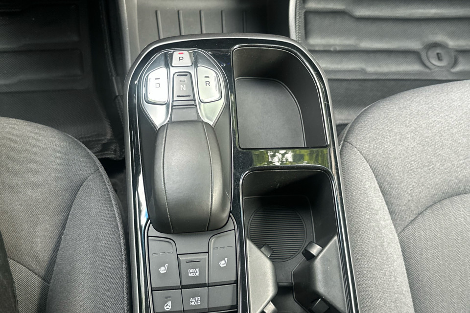 2020 Hyundai Ioniq Electric - Image 16